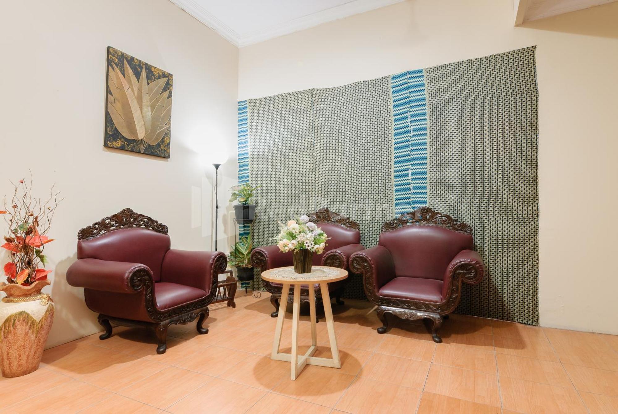 Sr Residence Near Mall Ciputra Cibubur Mitra Reddoorz Bekasi Extérieur photo