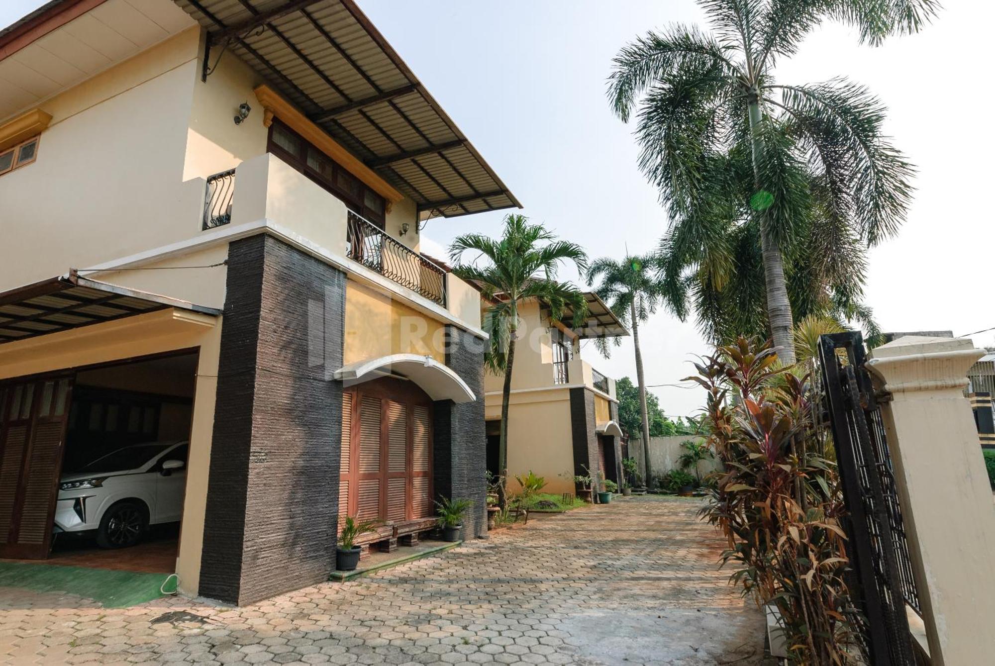 Sr Residence Near Mall Ciputra Cibubur Mitra Reddoorz Bekasi Extérieur photo