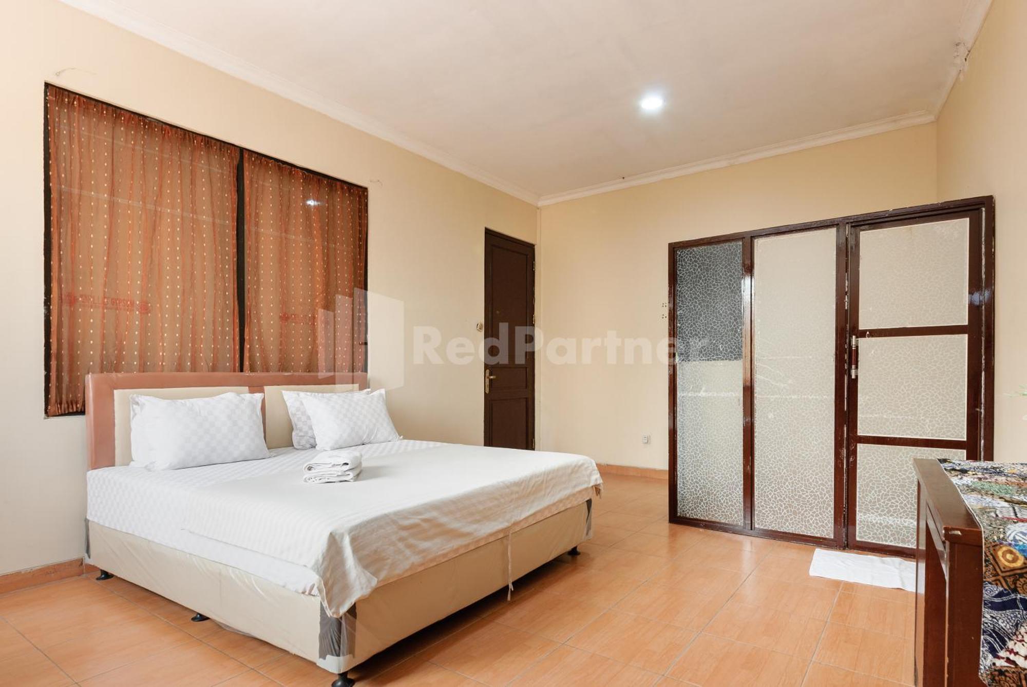 Sr Residence Near Mall Ciputra Cibubur Mitra Reddoorz Bekasi Extérieur photo